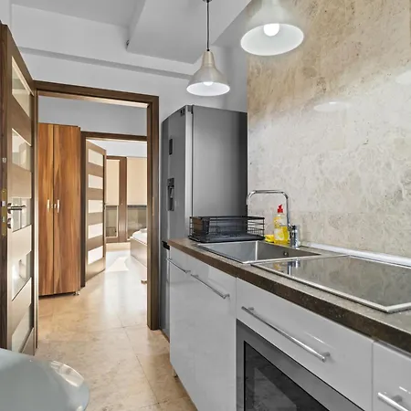 Ultra - Victory Avenue