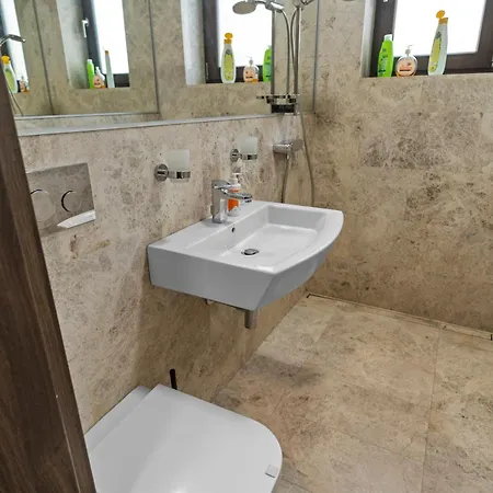 Ultra - Victory Avenue *