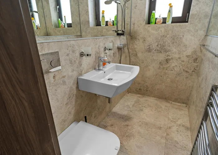 Ultra - Victory Avenue *